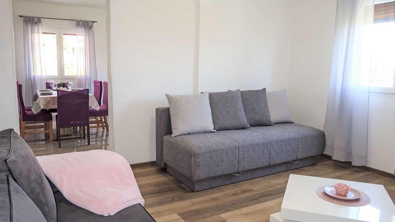 Photo of Livingroom in Pican