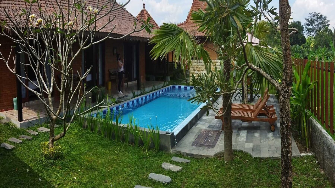 Photo of Outdoor in Pakem