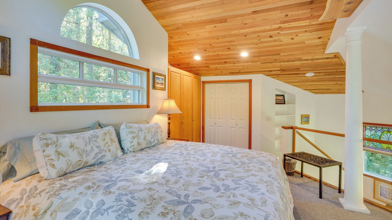 Photo of Bedroom in Belknap Springs