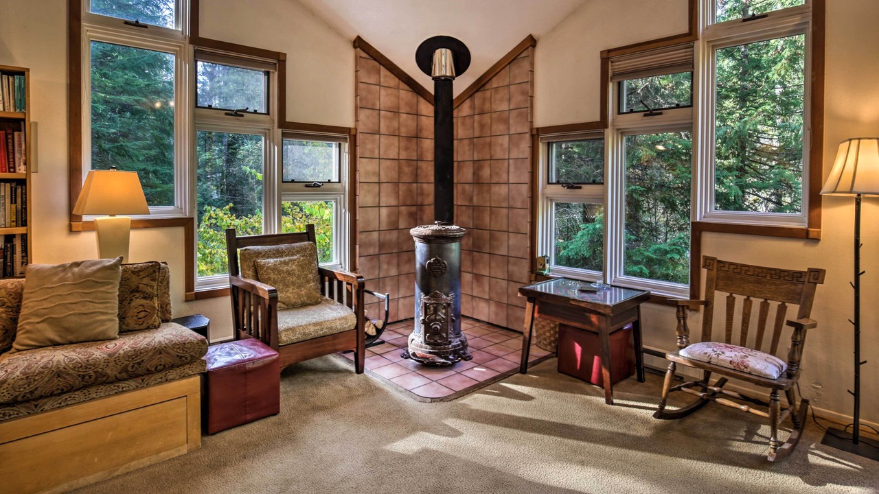 Photo of Bedroom in Belknap Springs