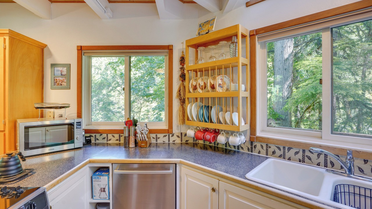 Photo of Kitchen in Belknap Springs