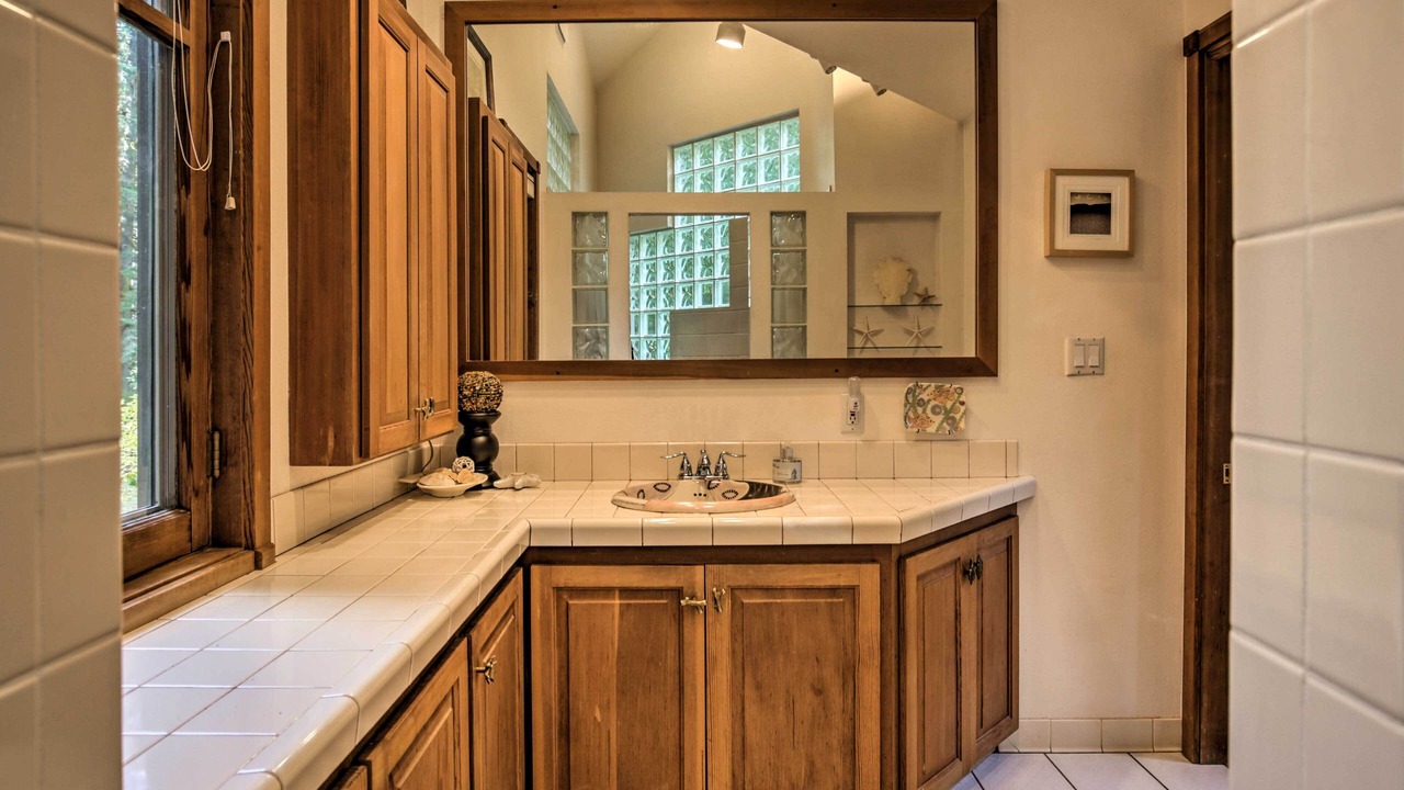 Photo of Bathroom in Belknap Springs