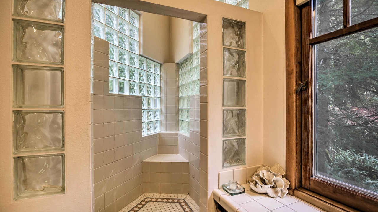 Photo of Bathroom in Belknap Springs