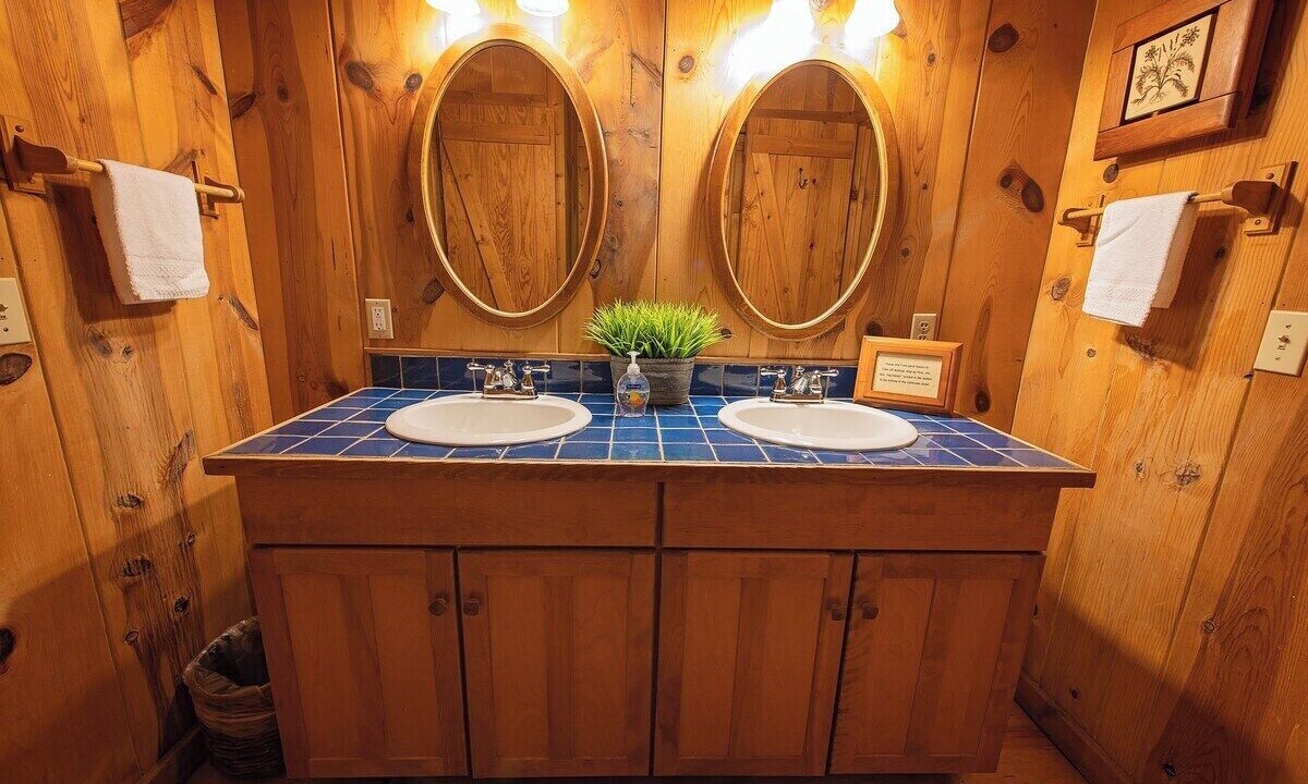 Photo of Bathroom in Benton