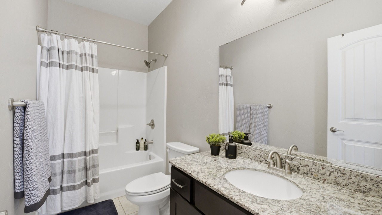 Photo of Bathroom in Alamogordo