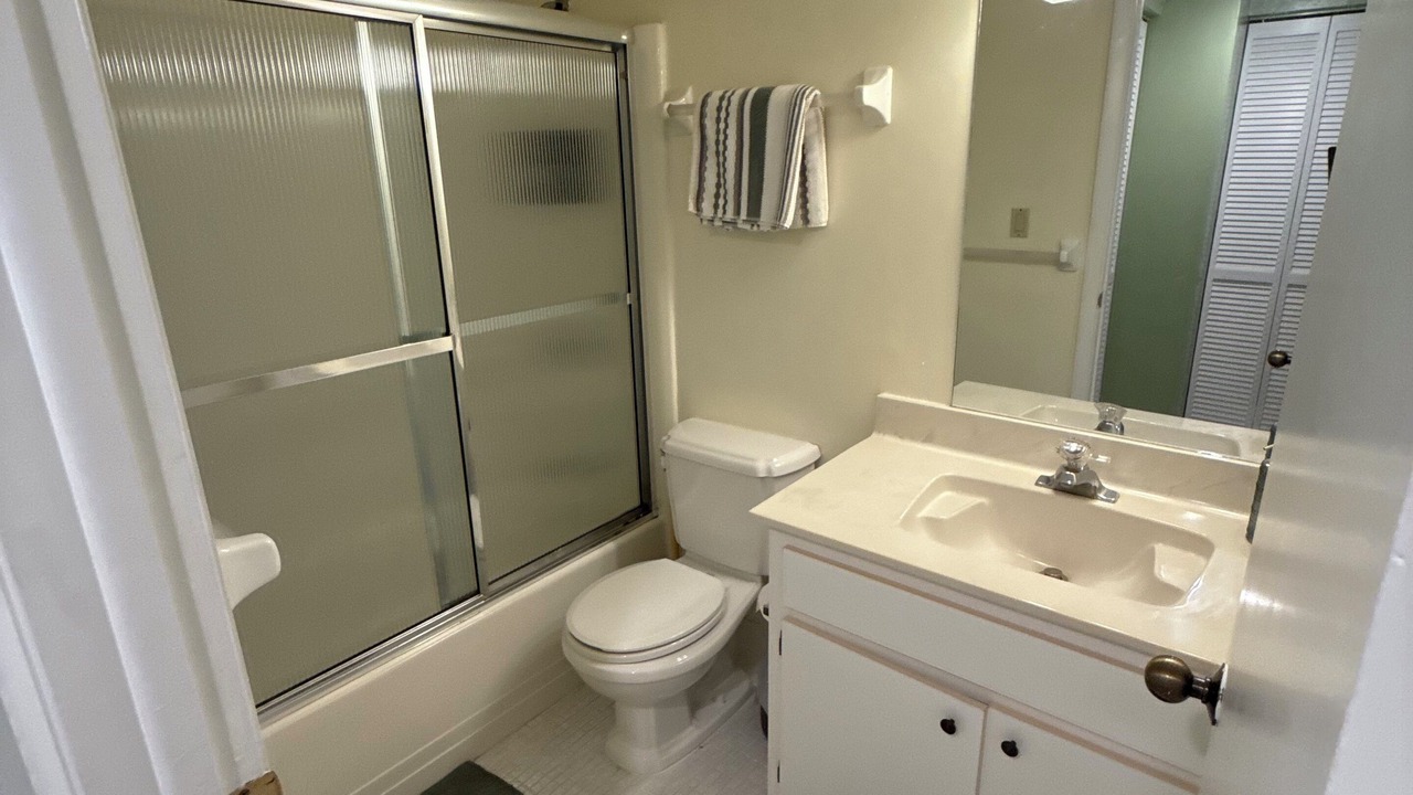 Photo of Bathroom in Clewiston