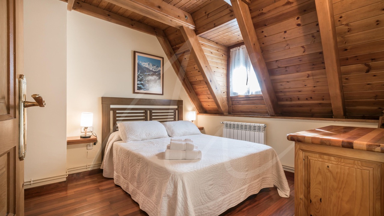 Photo of Bedroom in Salardu