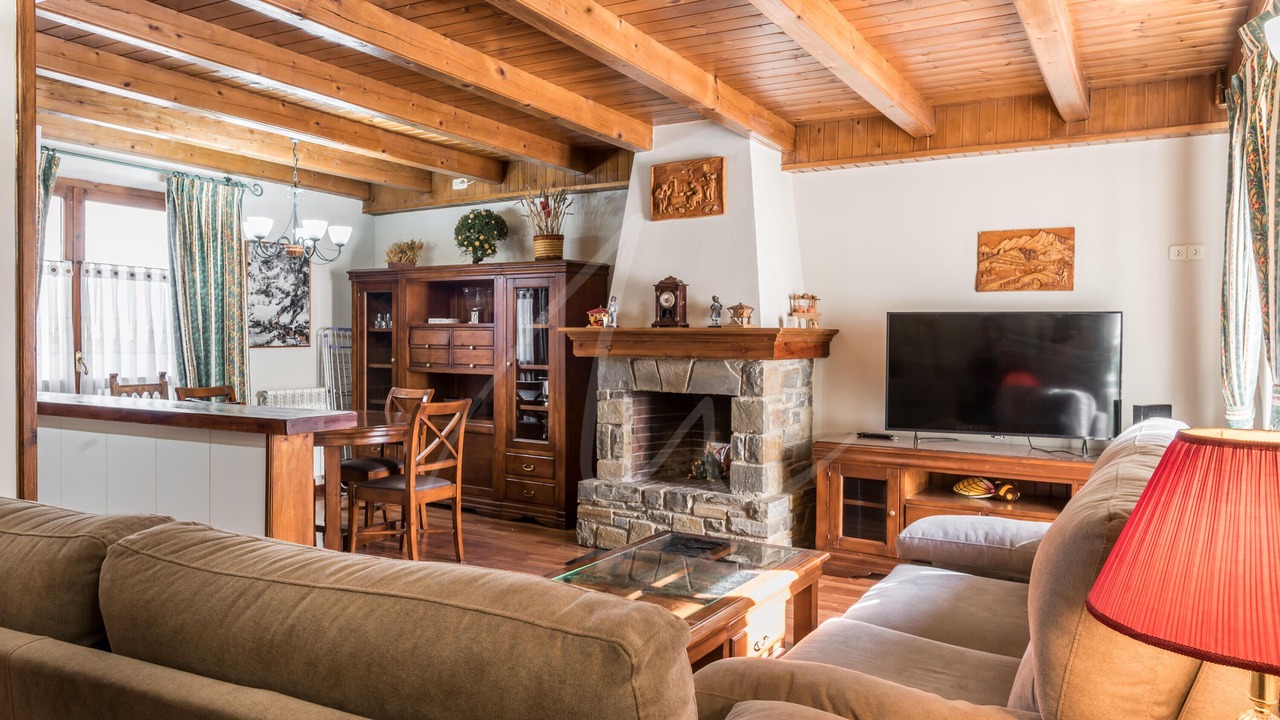 Photo of Livingroom in Salardu