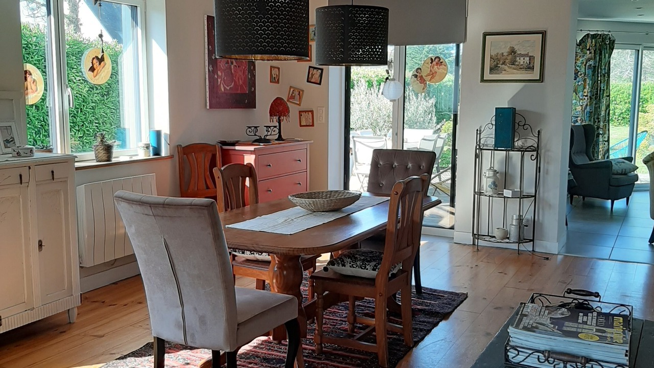 Photo of Others in Primelin