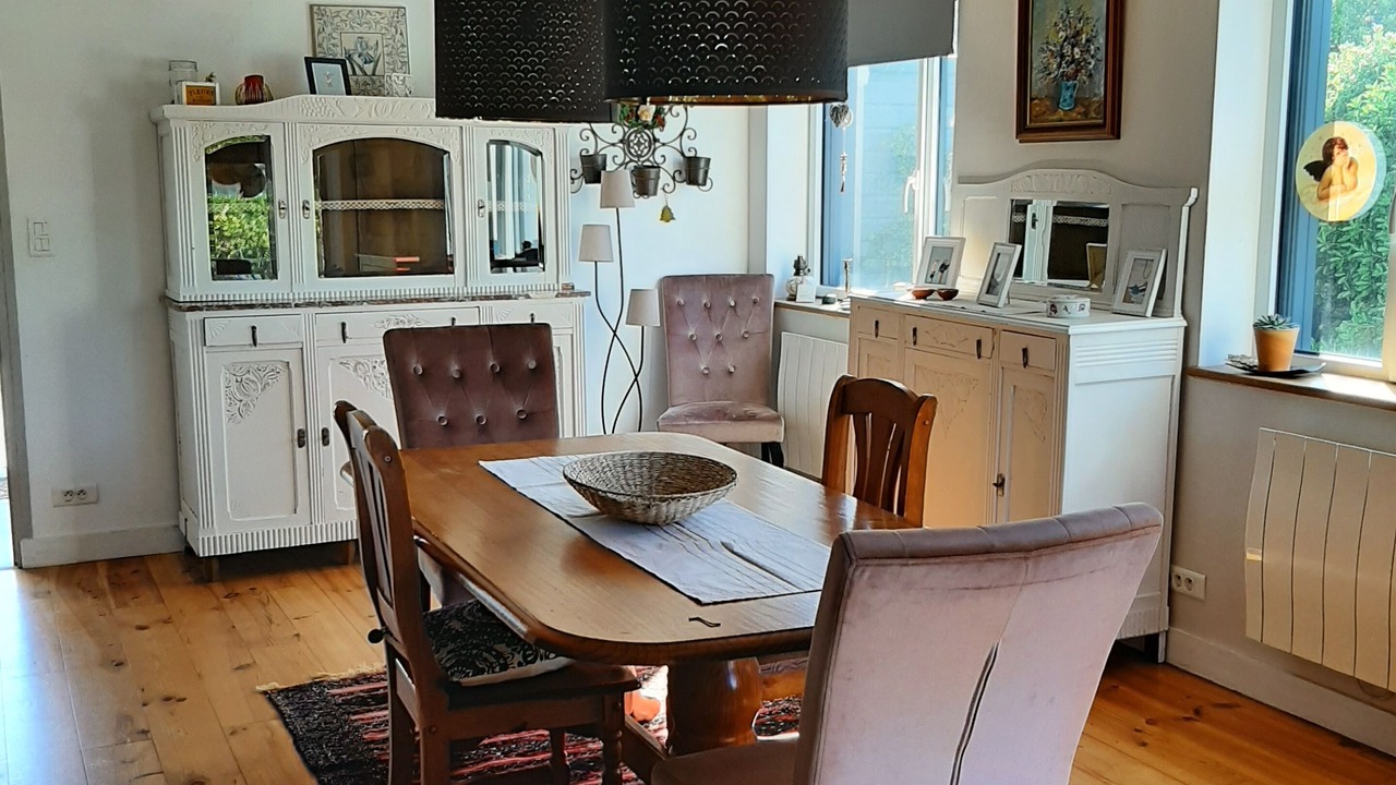 Photo of Others in Primelin