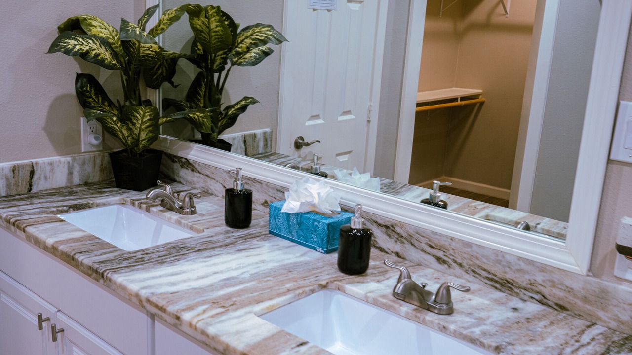 Photo of Bathroom in Klein