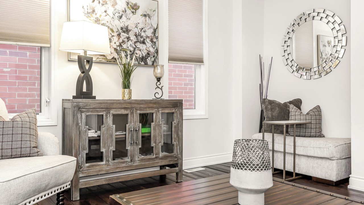 Photo of Livingroom in Milton