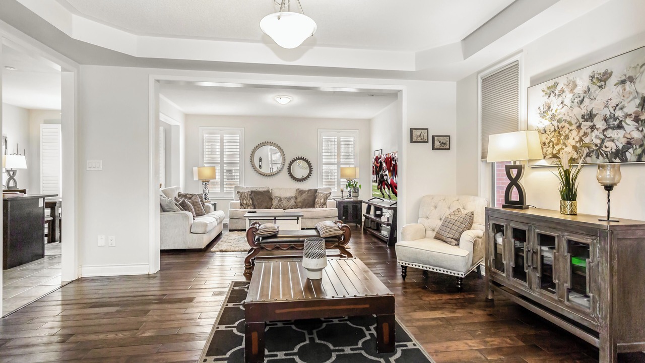 Photo of Livingroom in Milton