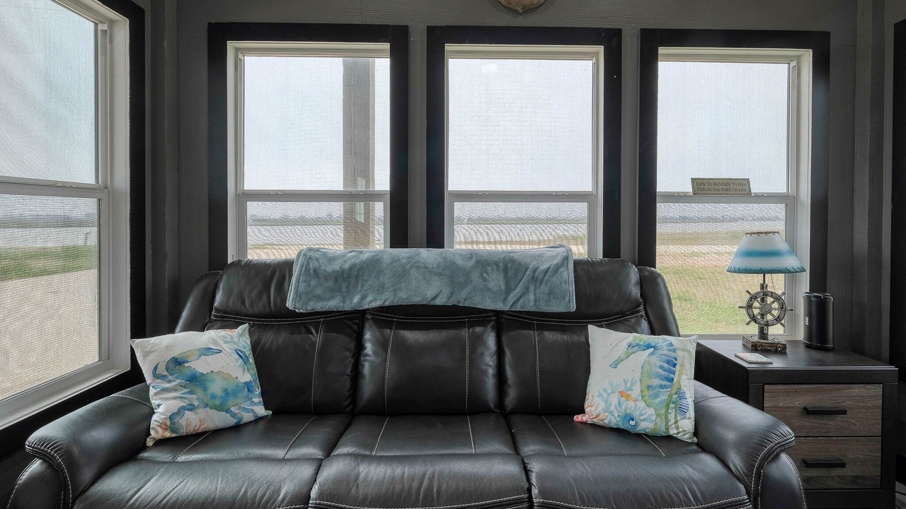 Photo of Livingroom in Cedar Lane