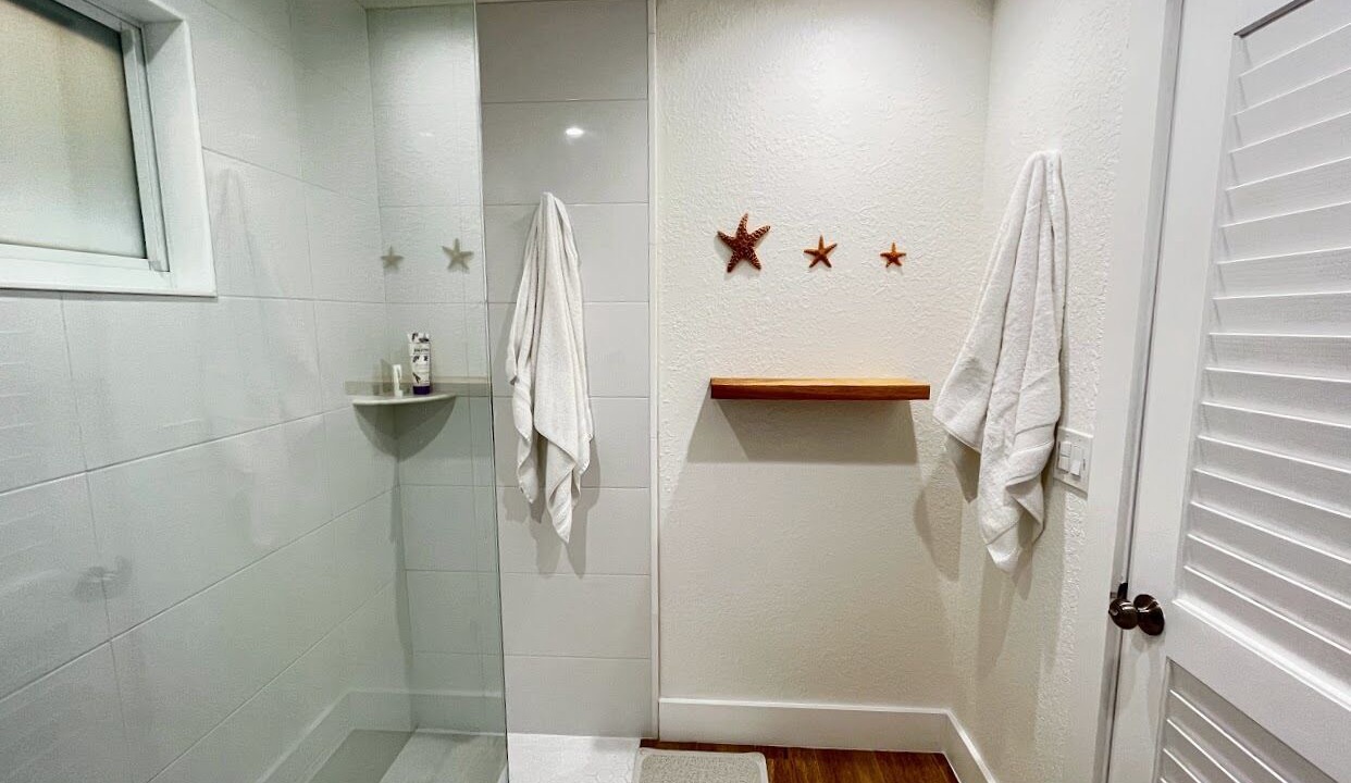 Photo of Bathroom in Key Colony Beach