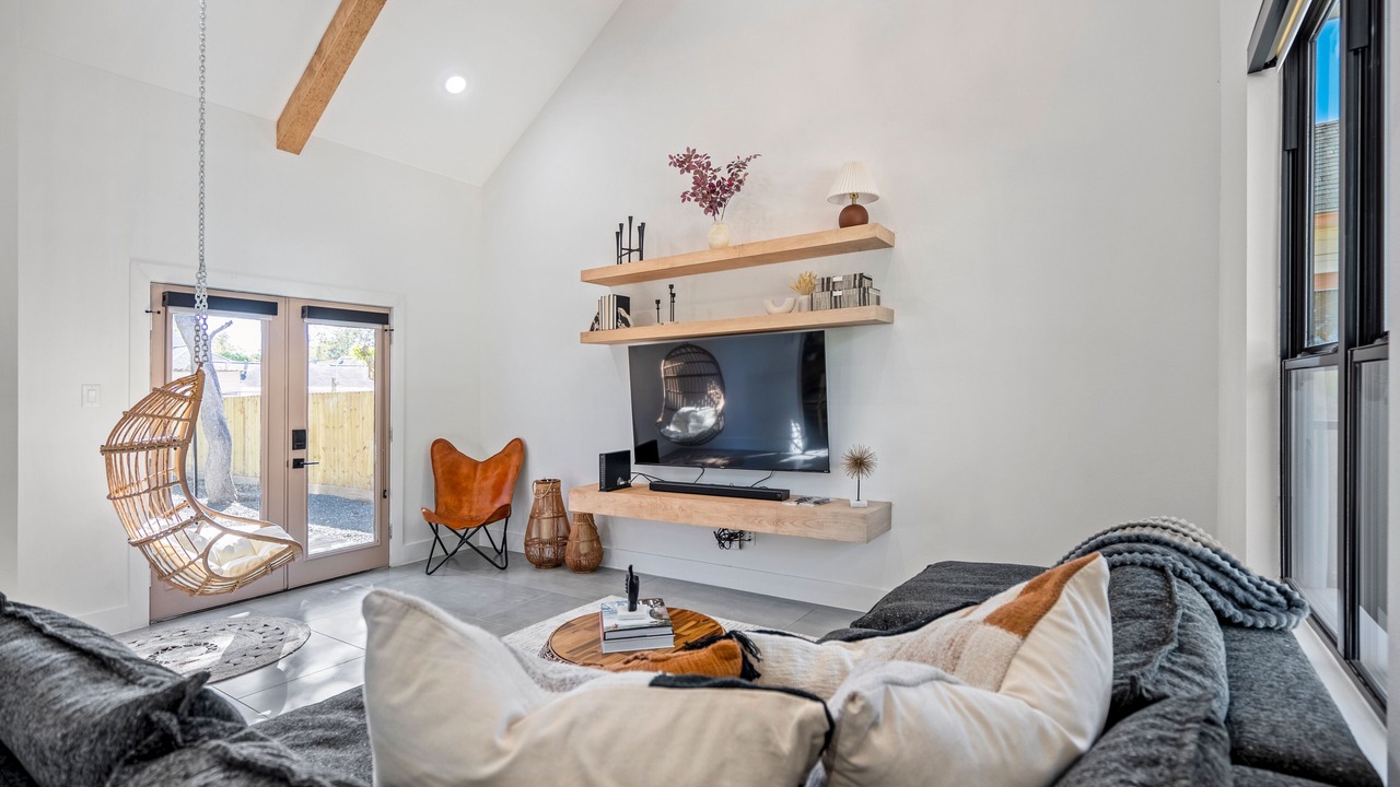 Photo of Livingroom in Greater East End