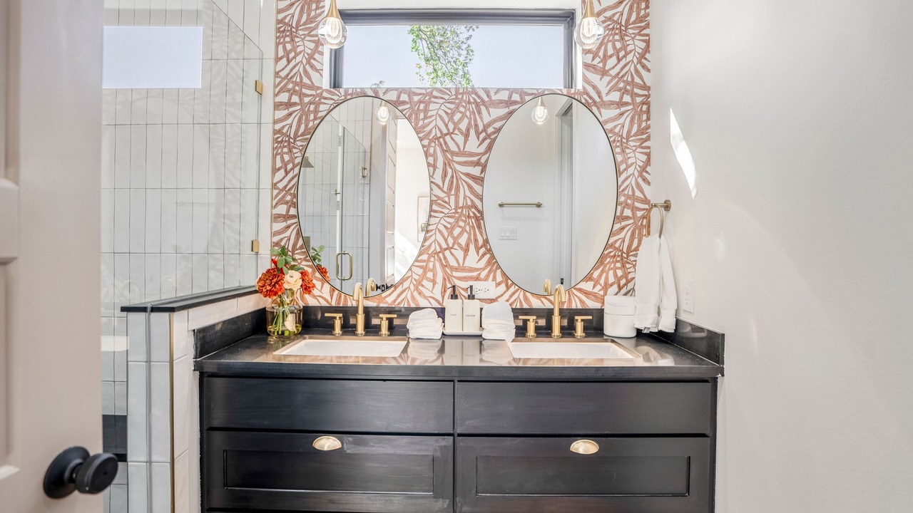 Photo of Bathroom in Greater East End