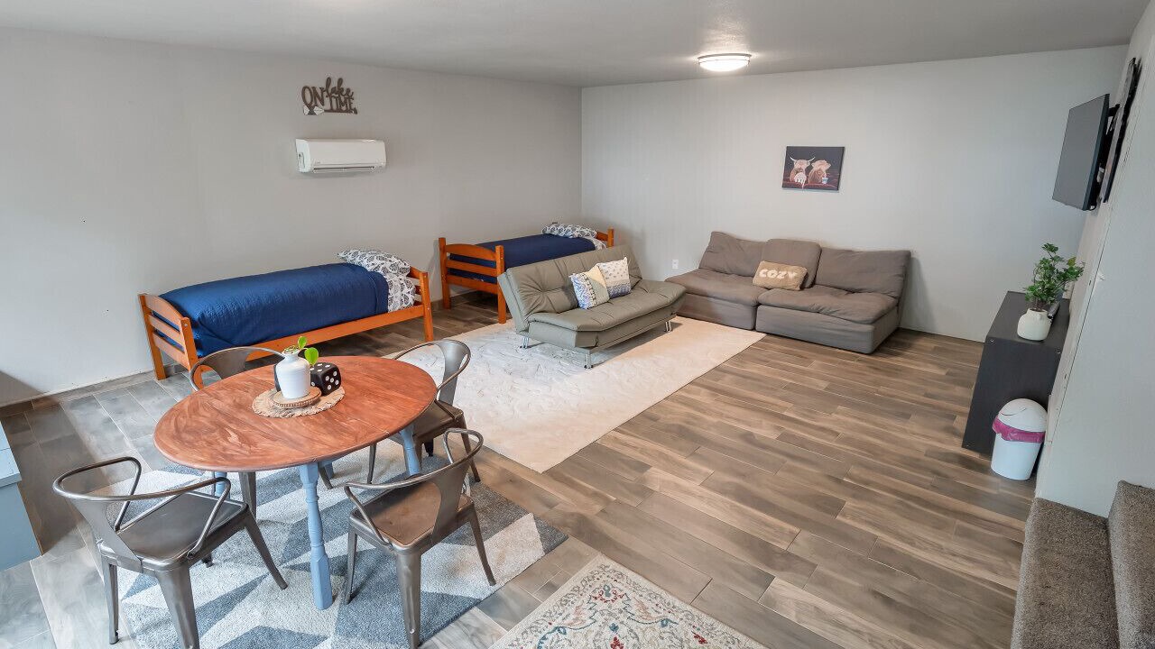 Photo of Bedroom in Crowder