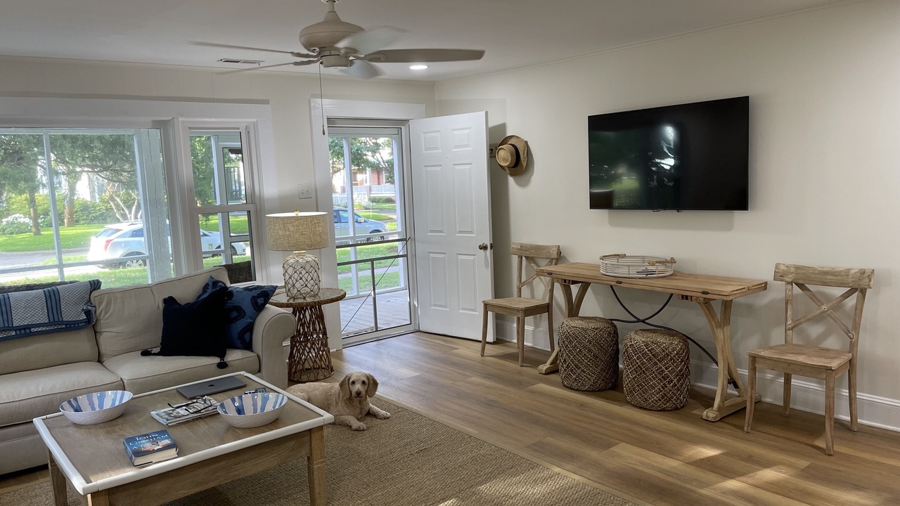 Photo of Livingroom in Cape Charles