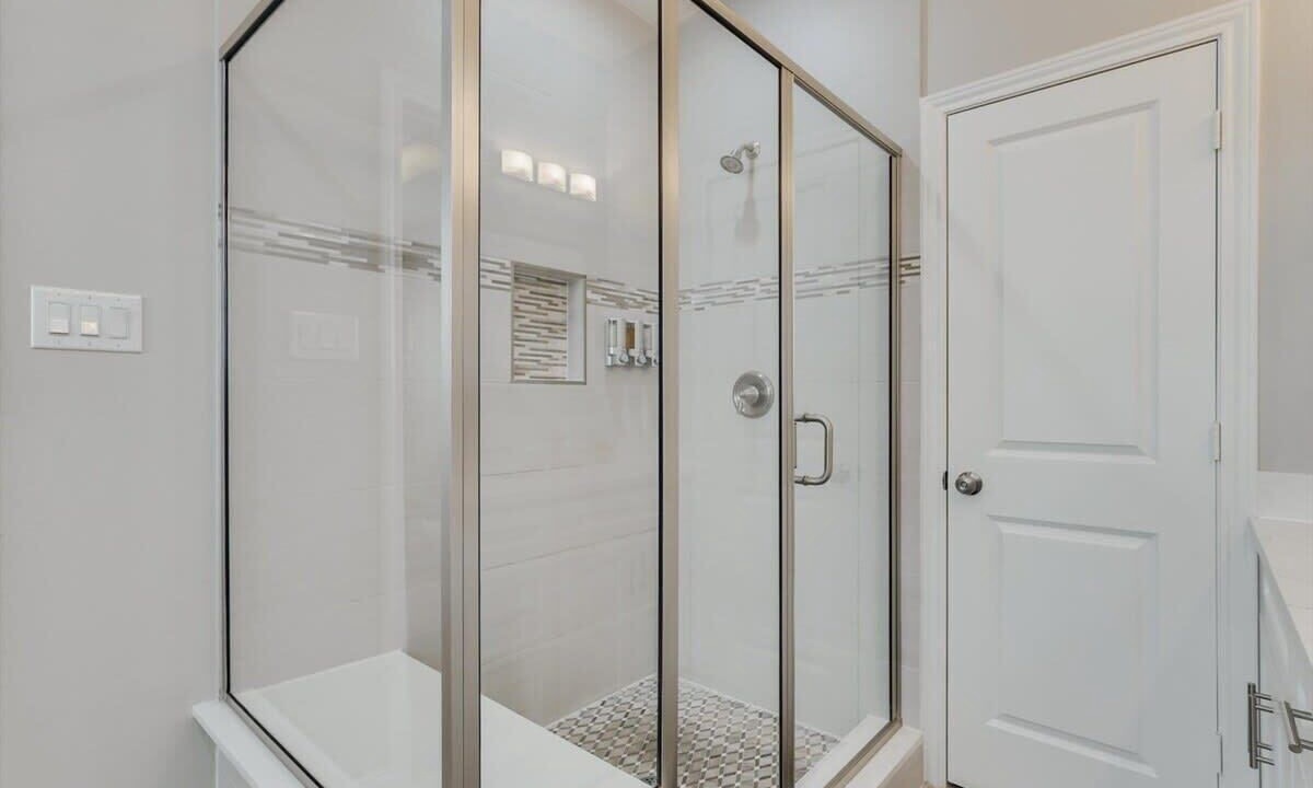 Photo of Bathroom in Rowlett
