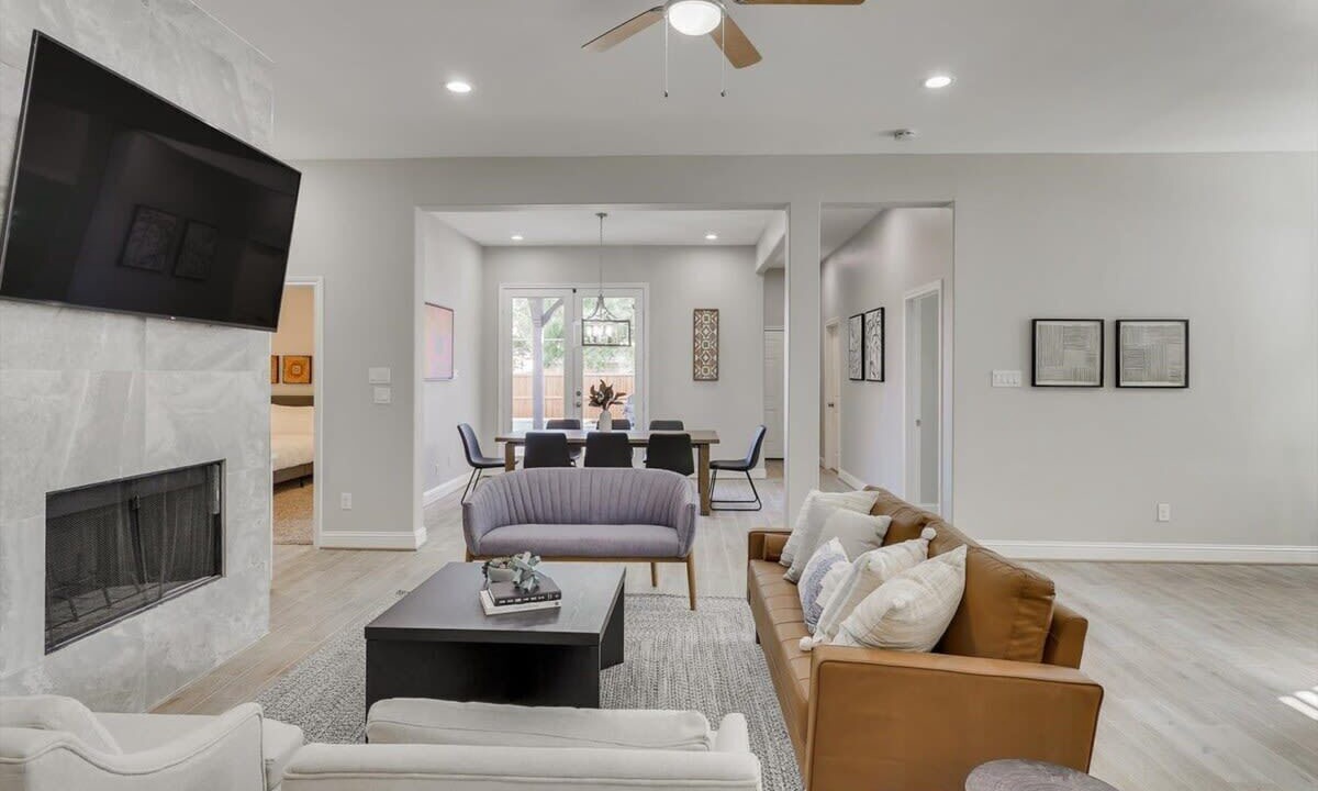 Photo of Livingroom in Rowlett