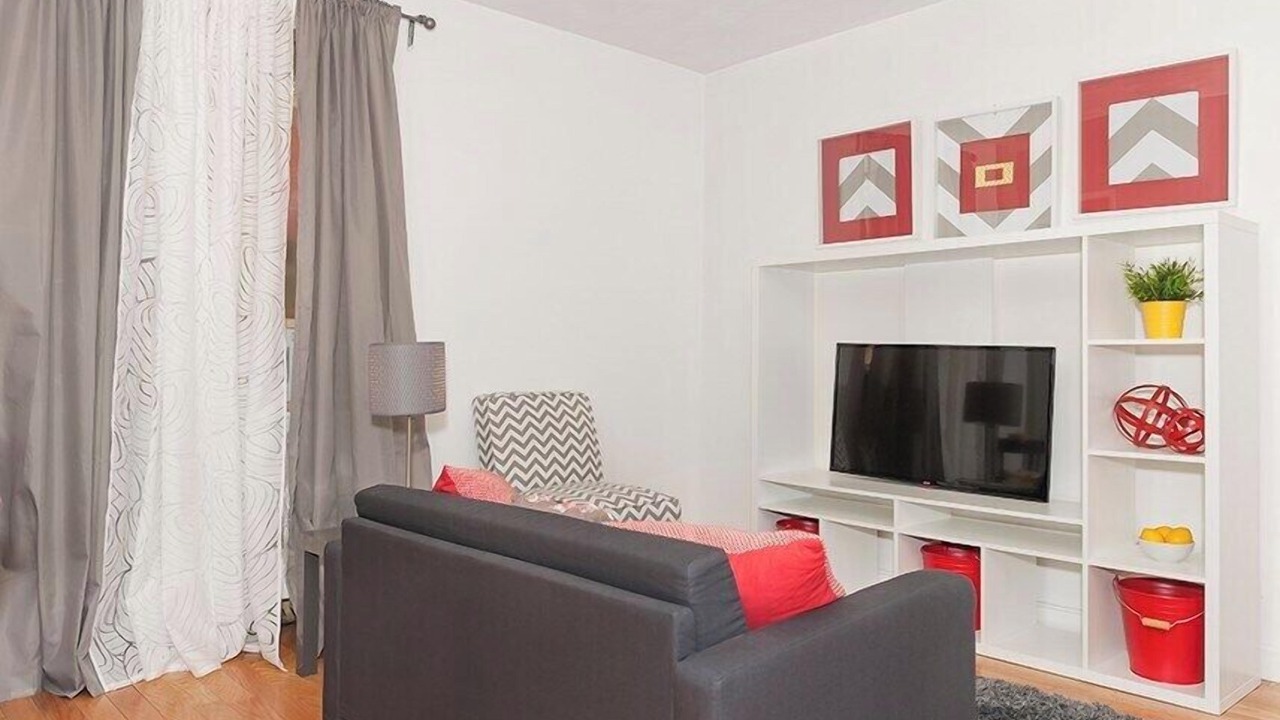 Photo of Livingroom in Boston