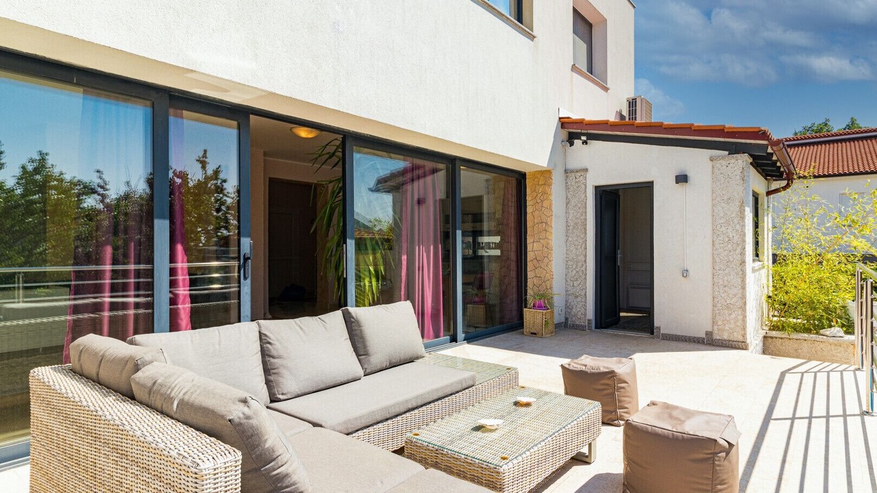 Photo of Patio Balcony in Segotici