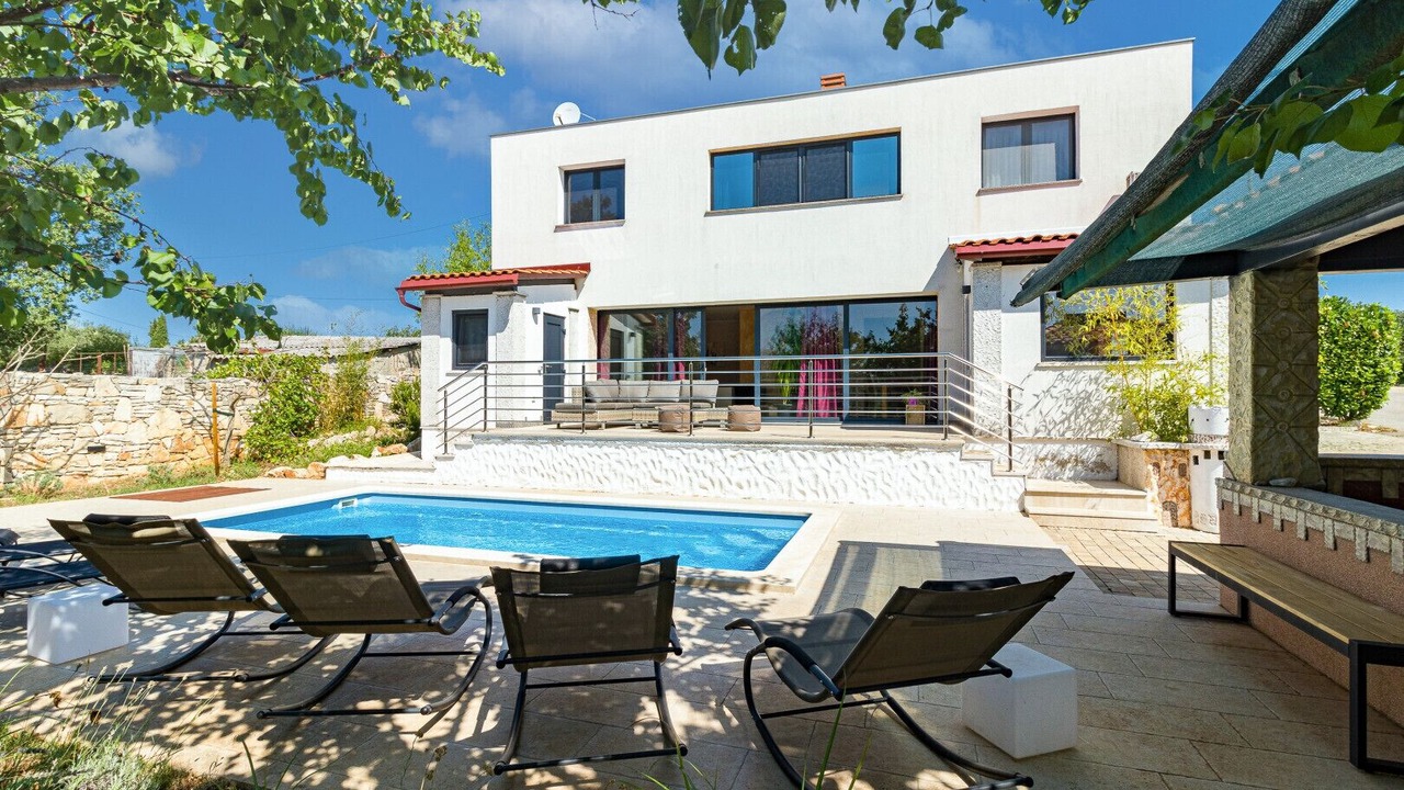 Photo of Outdoor in Segotici