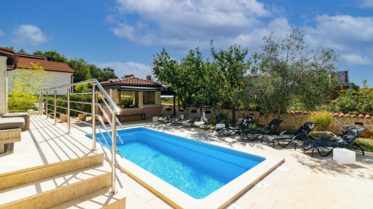 Photo of Outdoor in Segotici