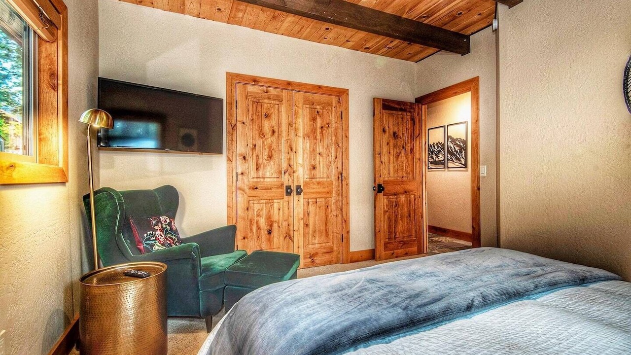 Photo of Bedroom in Ridgewood