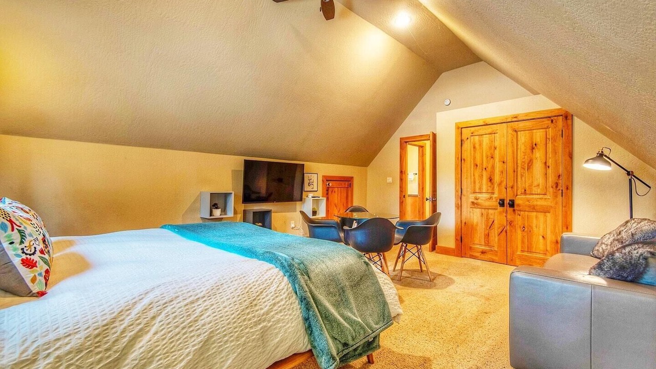 Photo of Bedroom in Ridgewood