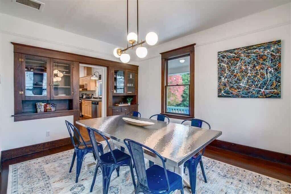 Photo of Livingroom in McMinnville