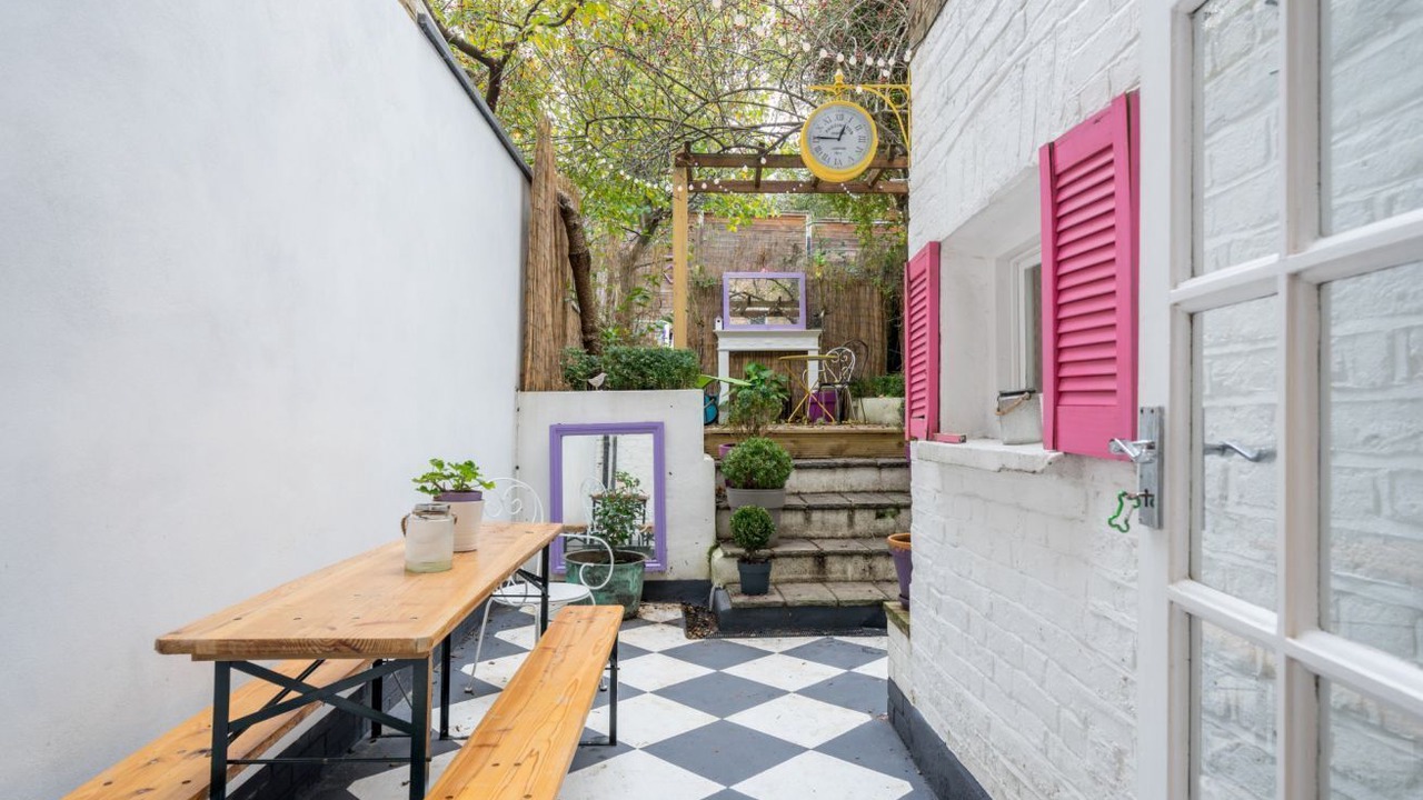 Photo of Others in Shepherd's Bush