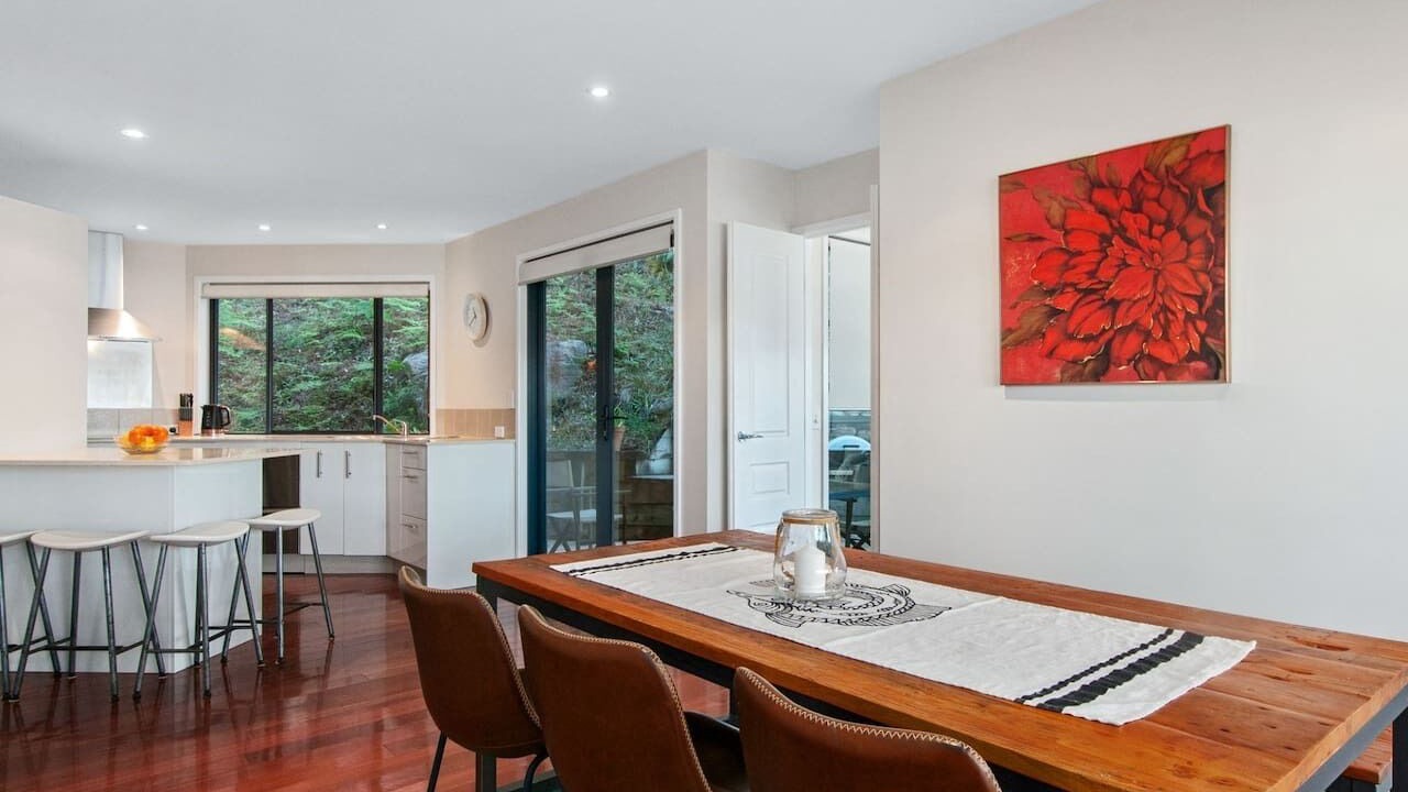 Photo of Others in Bar Point