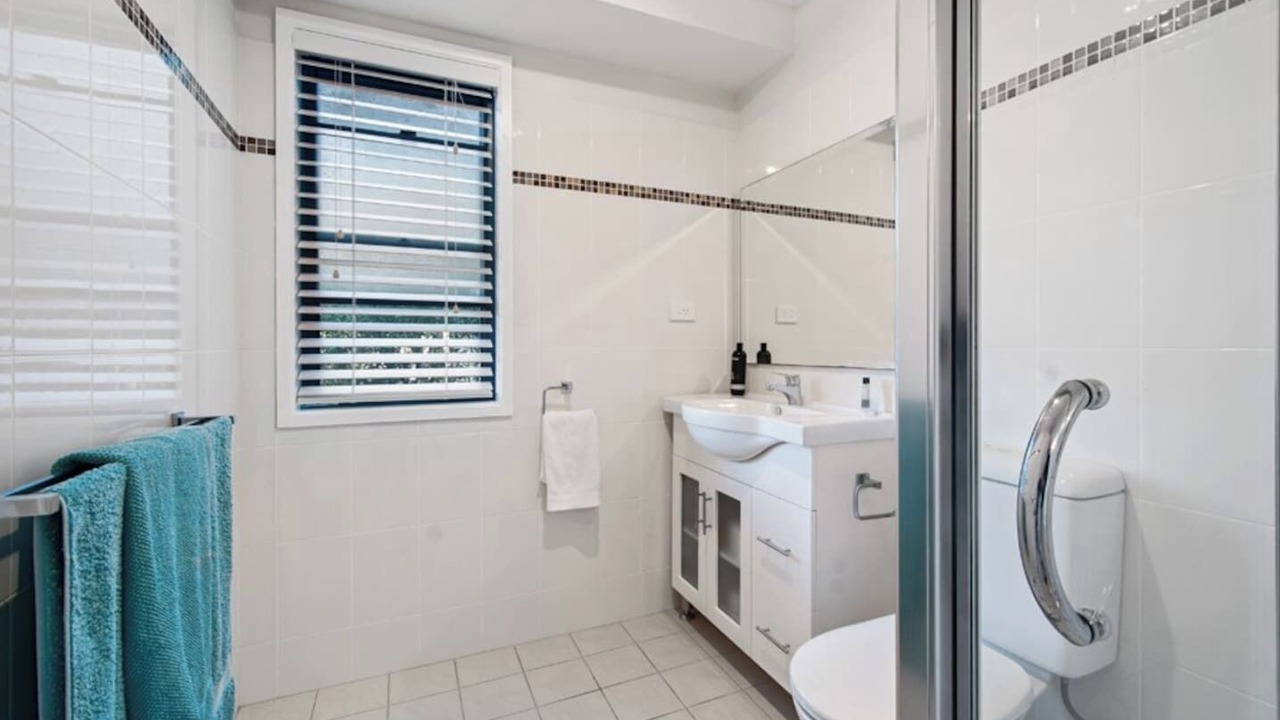 Photo of Bathroom in Bar Point