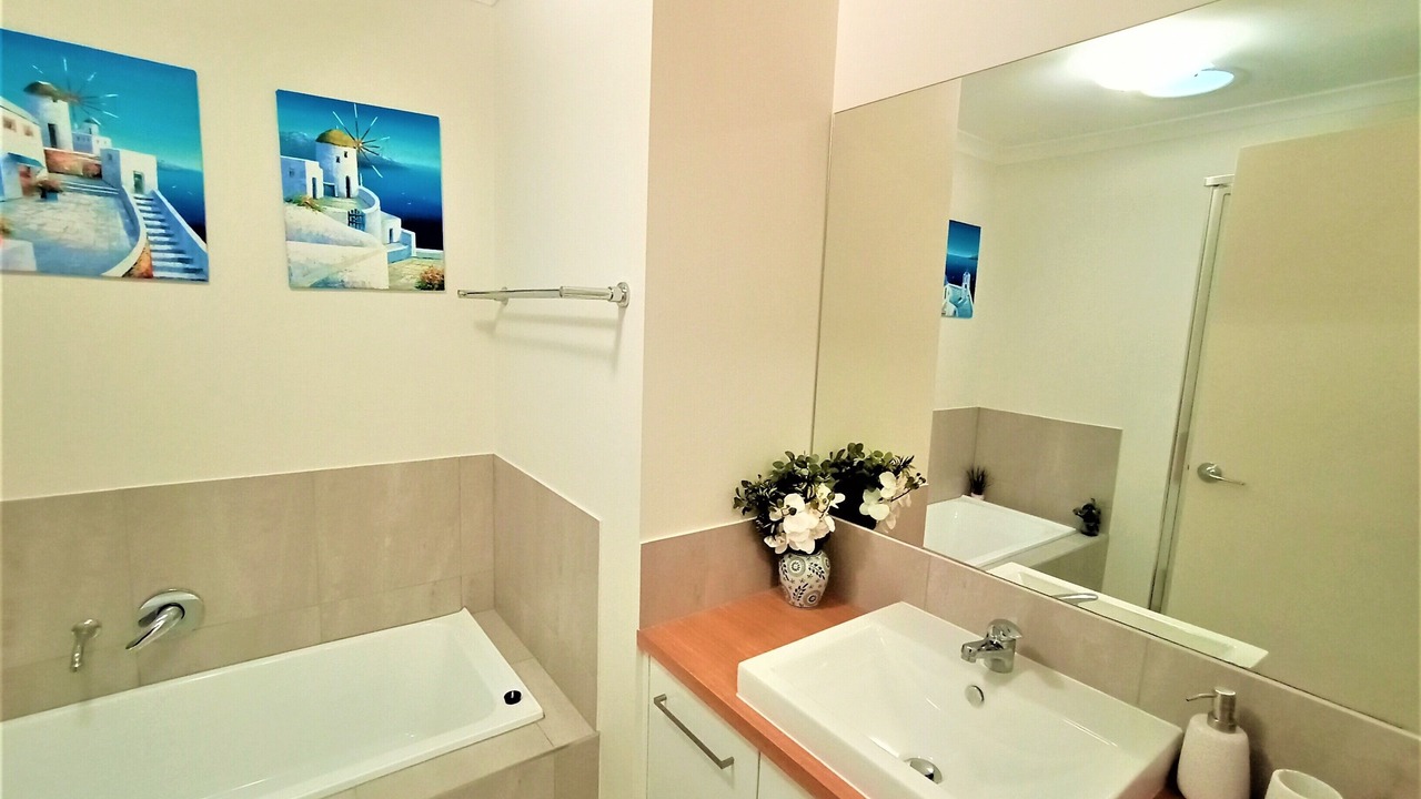 Photo of Bathroom in Thurgoona