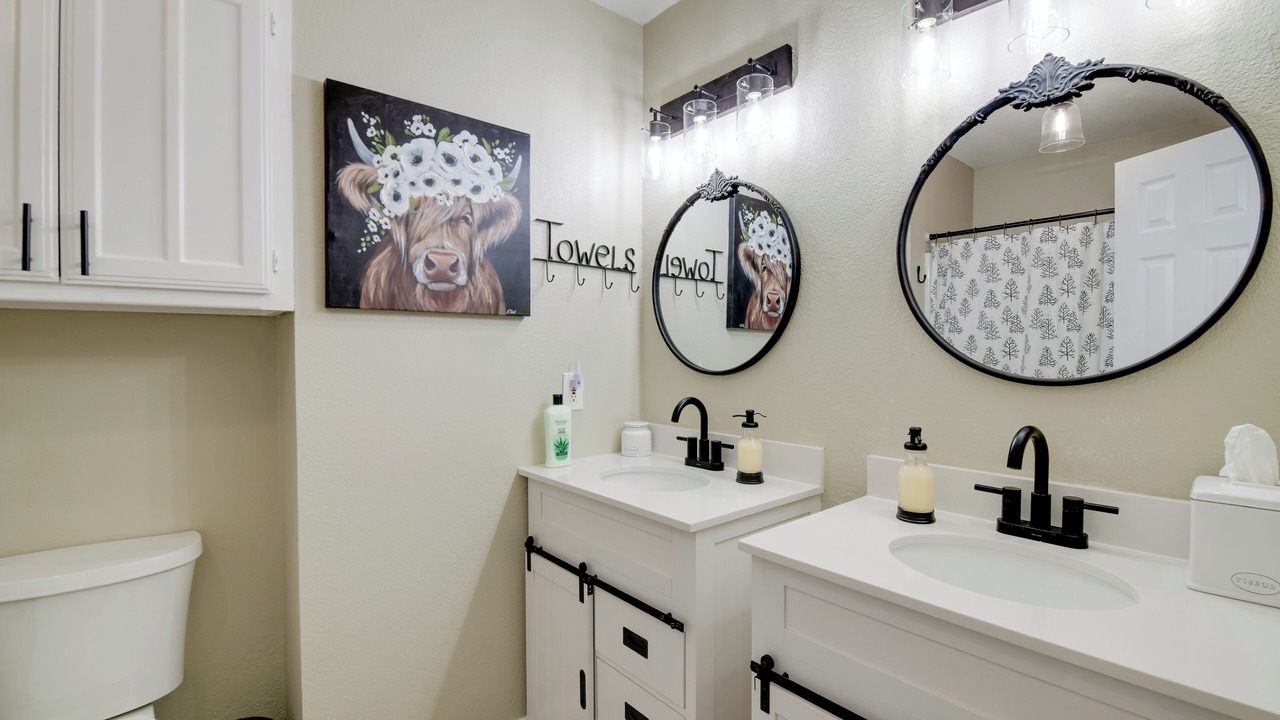 Photo of Bathroom in Granbury