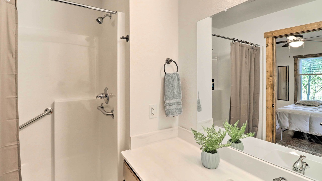 Photo of Bathroom in Lone Rock