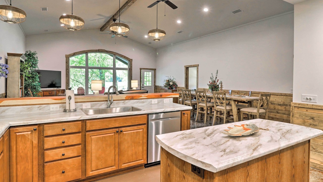 Photo of Others in Lone Rock