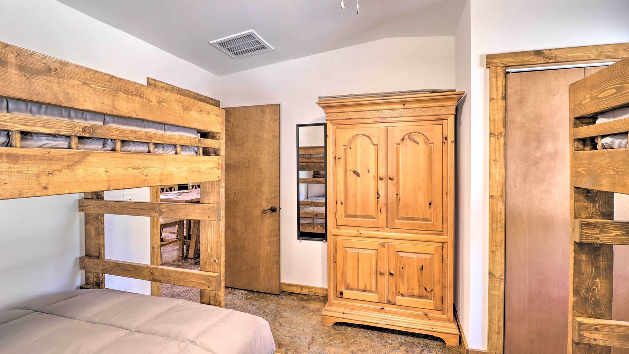 Photo of Others in Lone Rock