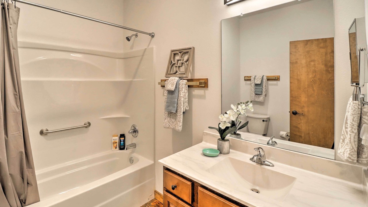 Photo of Bathroom in Lone Rock