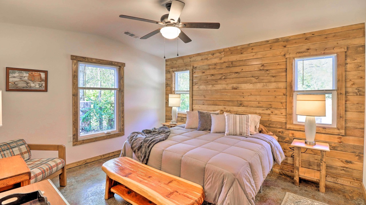 Photo of Others in Lone Rock