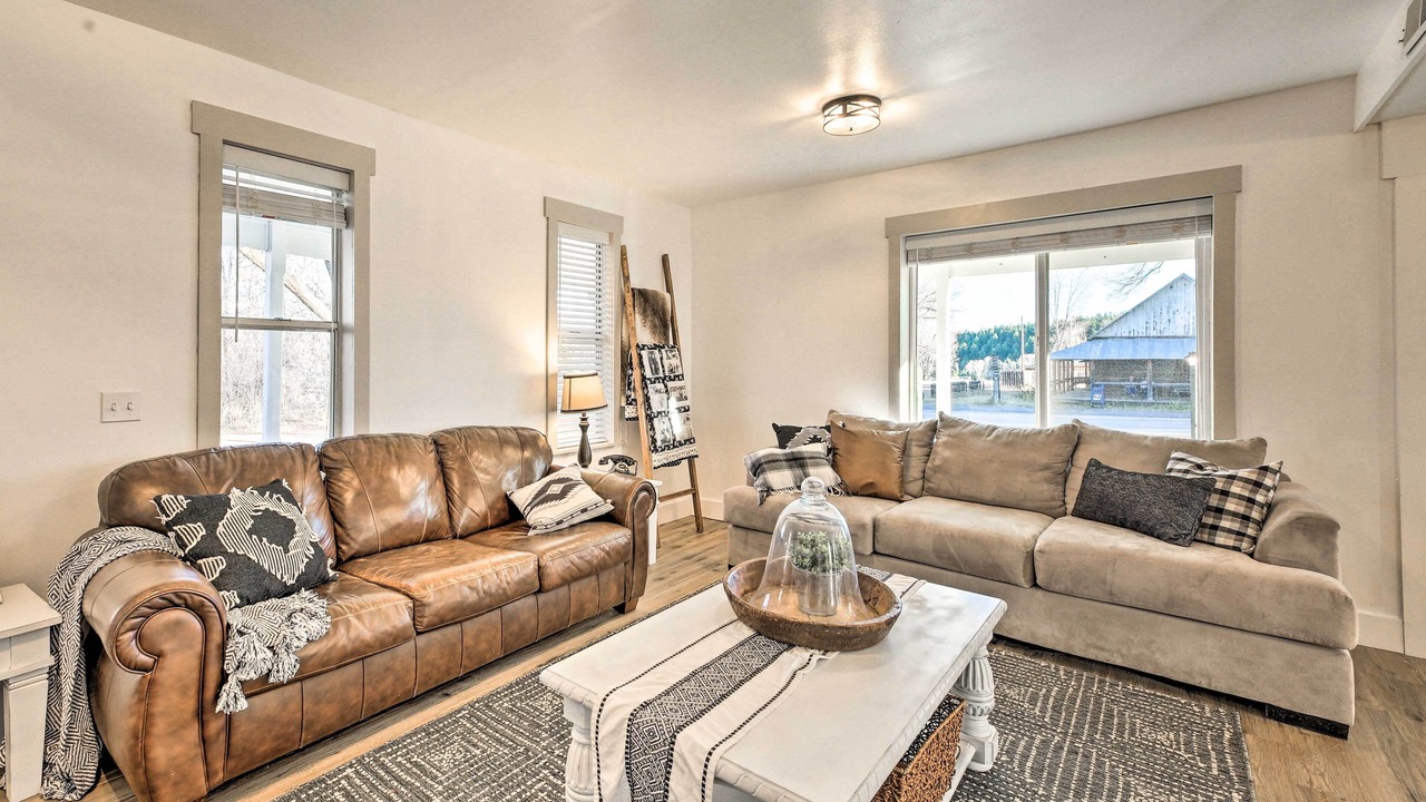 Photo of Livingroom in Blue