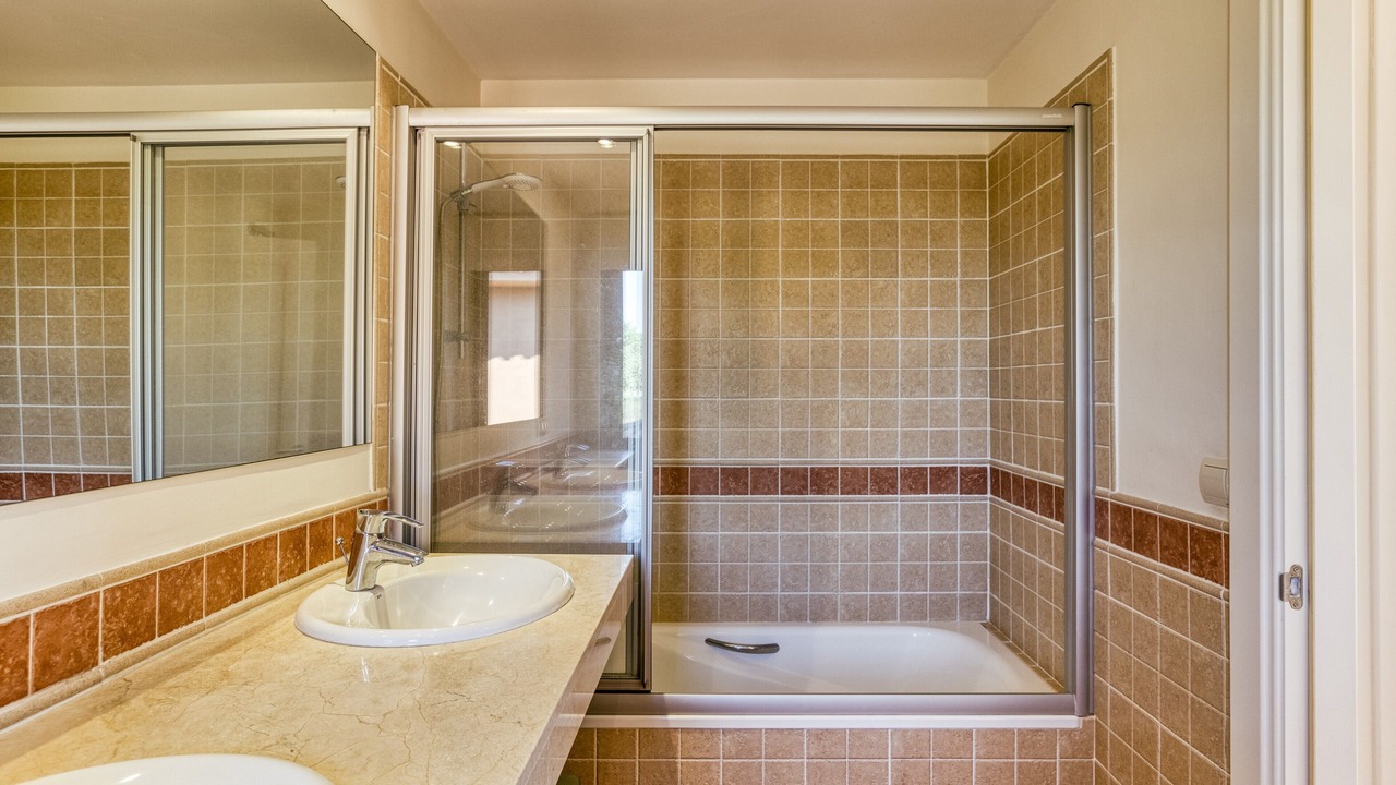 Photo of Bathroom in Navata