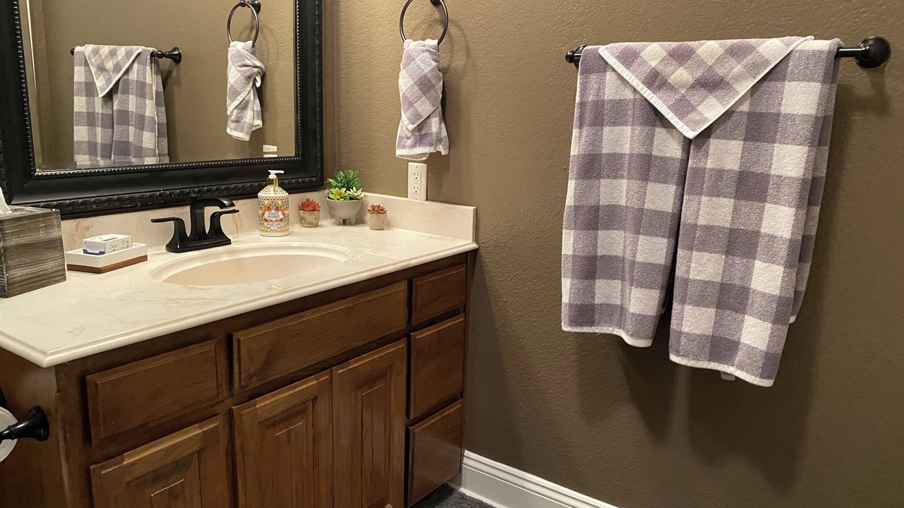 Photo of Bathroom in Pottsboro