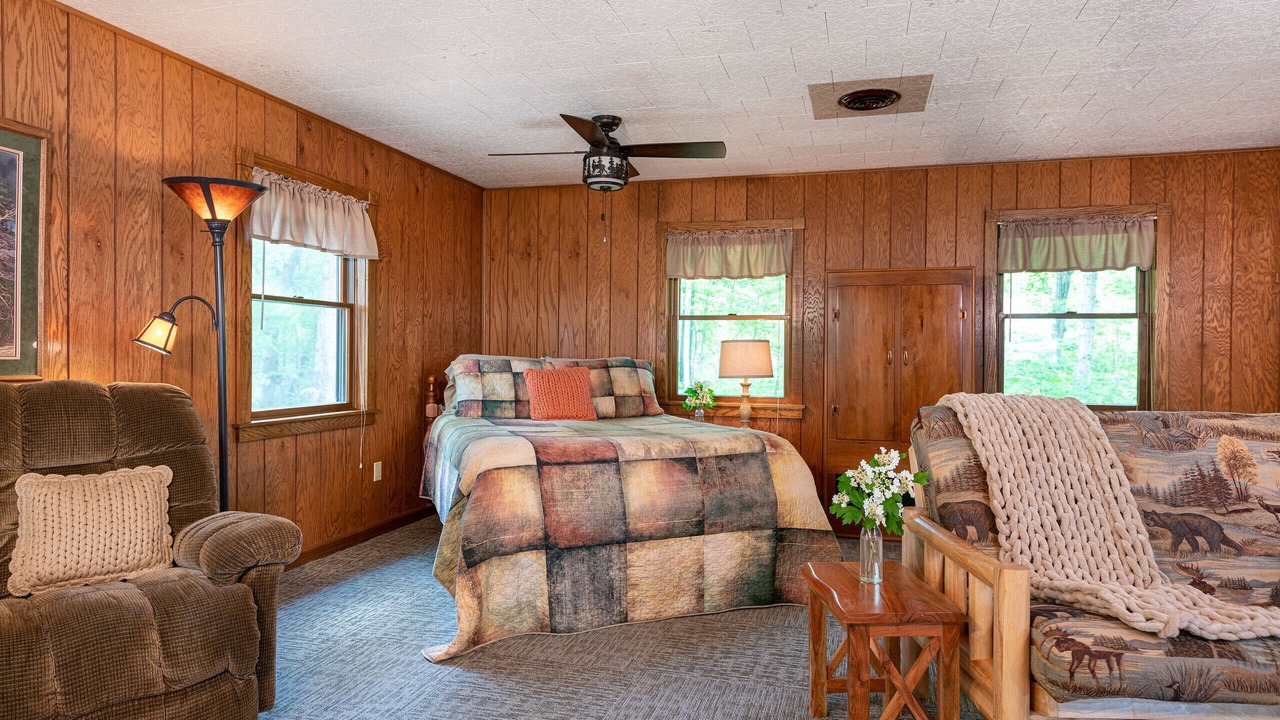Photo of Bedroom in Triumph
