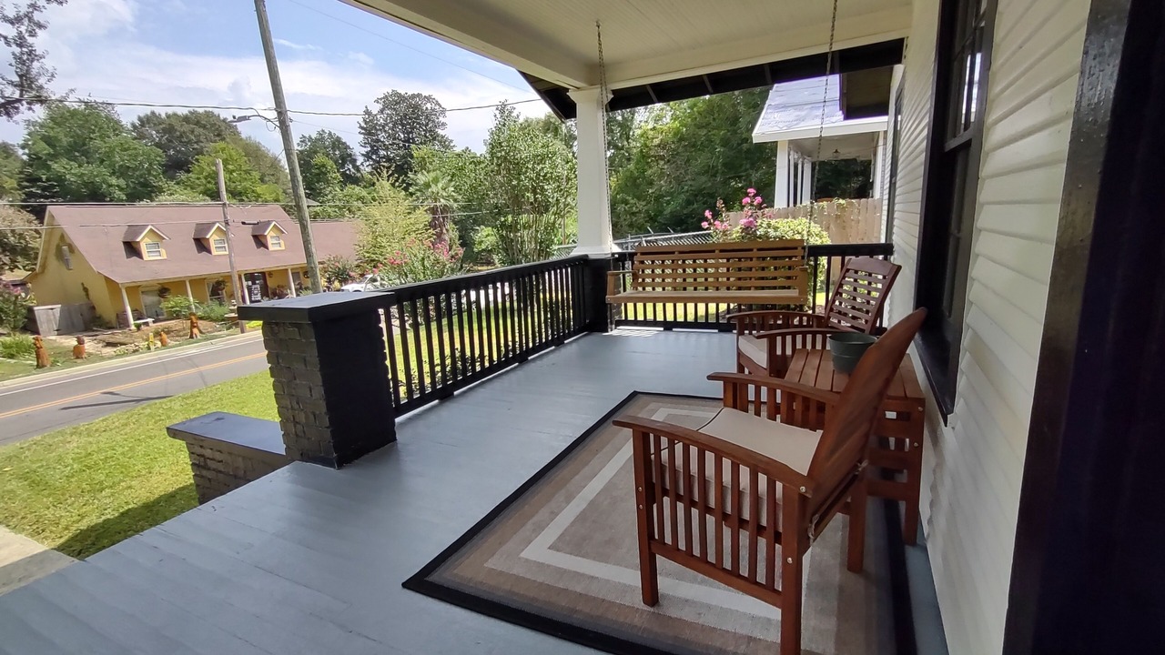 Photo of Patio Balcony in Laurel