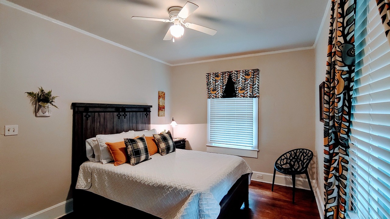 Photo of Bedroom in Laurel