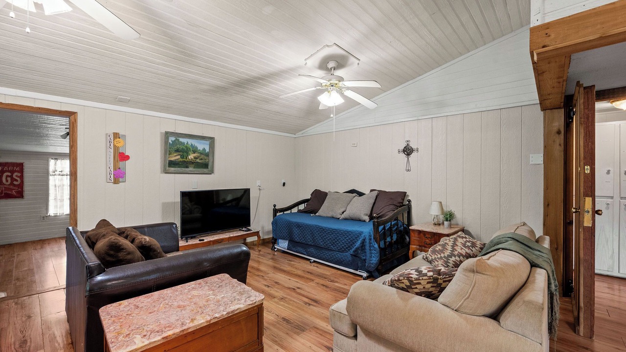 Photo of Bedroom in Hico