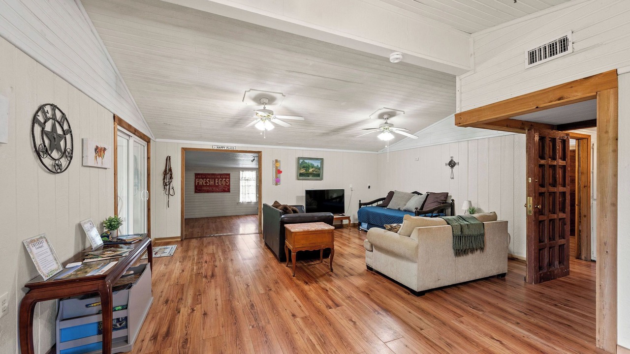 Photo of Bedroom in Hico